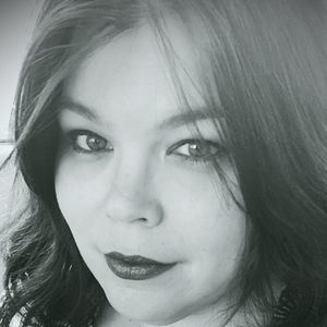 Meet your Posher, Kendra